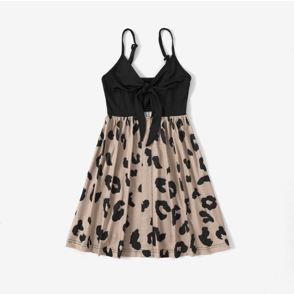 Women's Dress - Picture 2 of 3